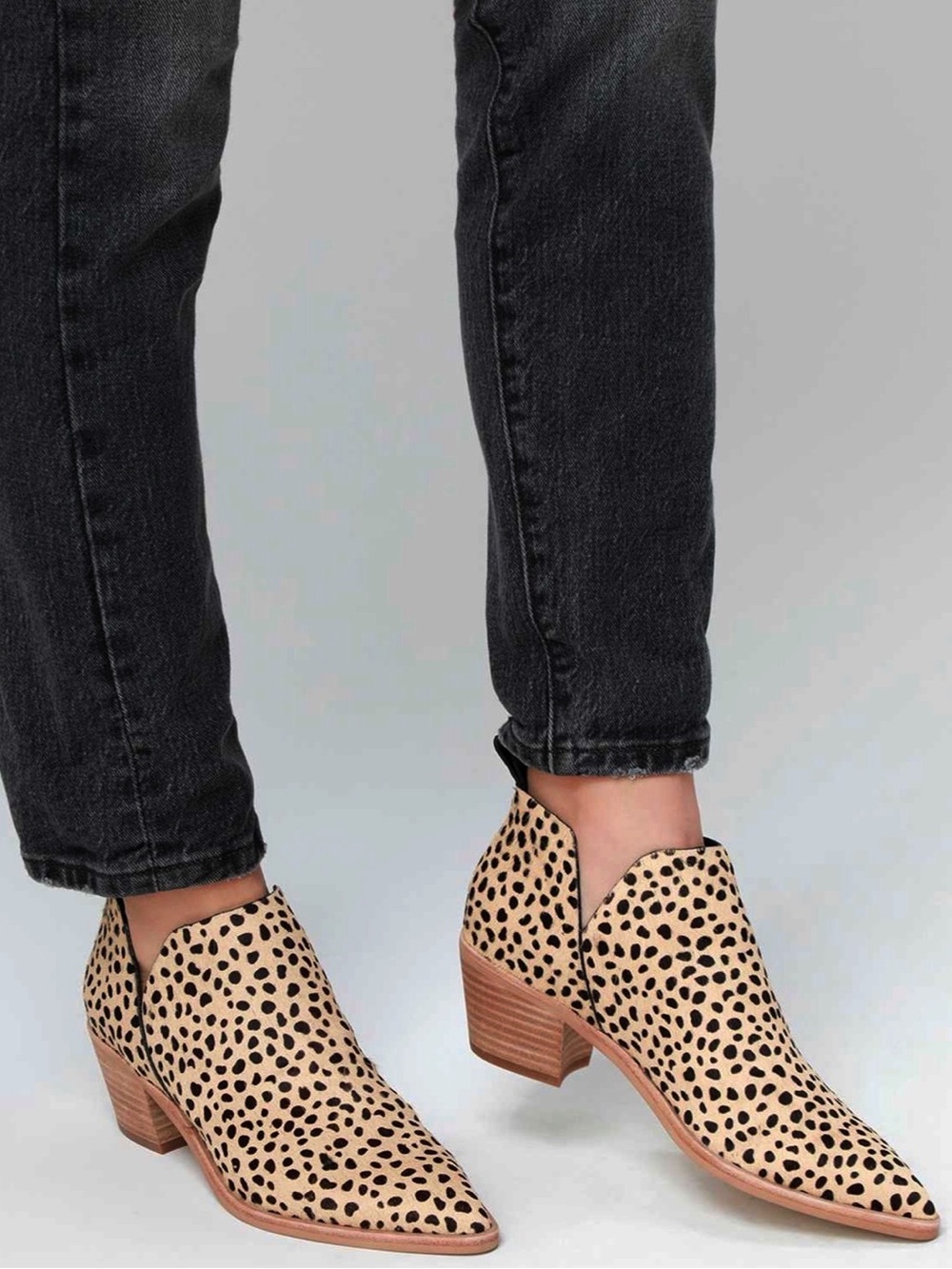 🆕{Dolce Vita} Sonni Leopard Calf Hair Ankle Booties